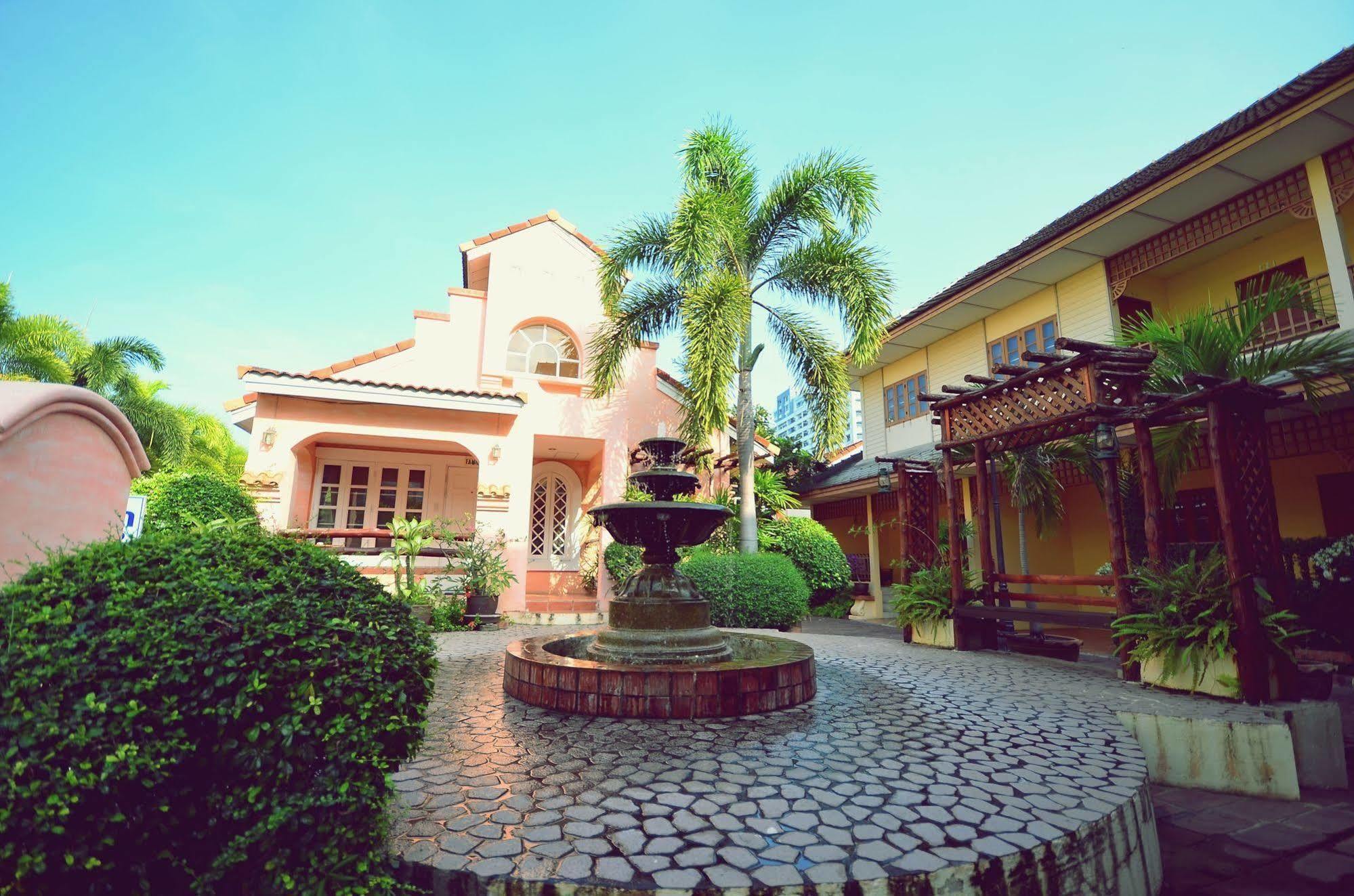Hotel Baan Rajdamnern Hua Hin Exterior foto