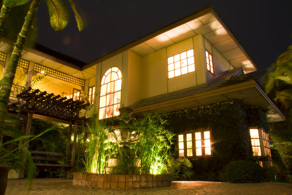 Hotel Baan Rajdamnern Hua Hin Exterior foto