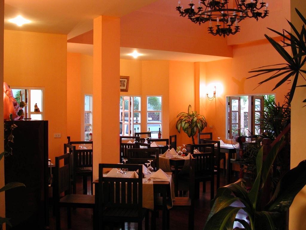 Hotel Baan Rajdamnern Hua Hin Exterior foto